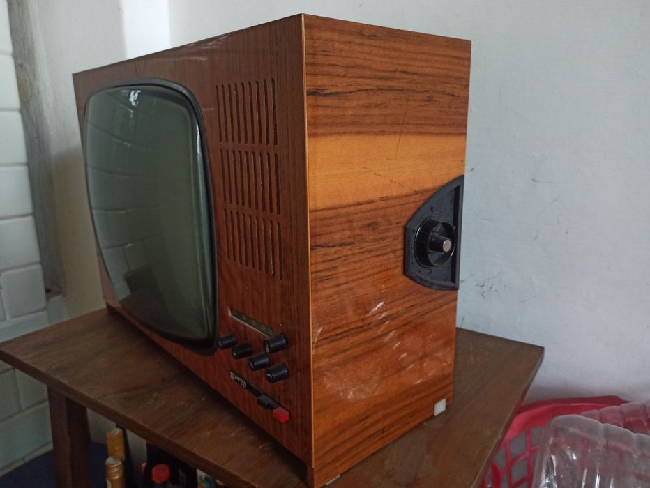 Telewizor unitra piękny fornir