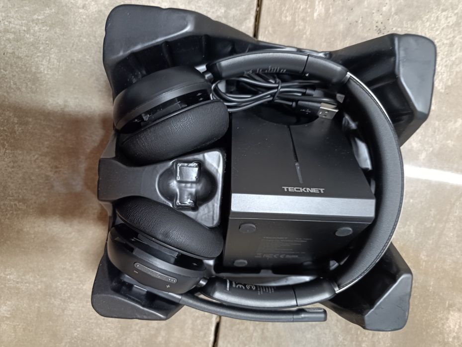 Бездротова  Bluetooth-гарнітура TECKNET Wireless Headset (модель TK-HS016).