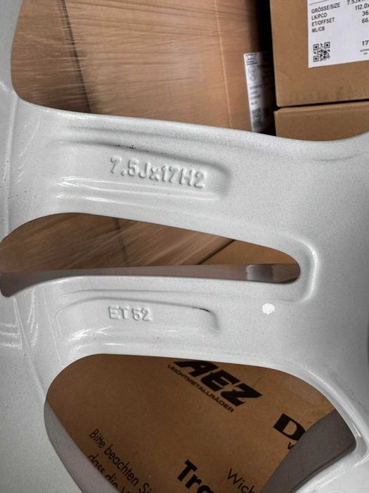 Alufelgi 5x112 r17 Audi A3 8P / VW Golf 163#