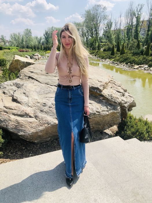 Продам спідницю джинсову