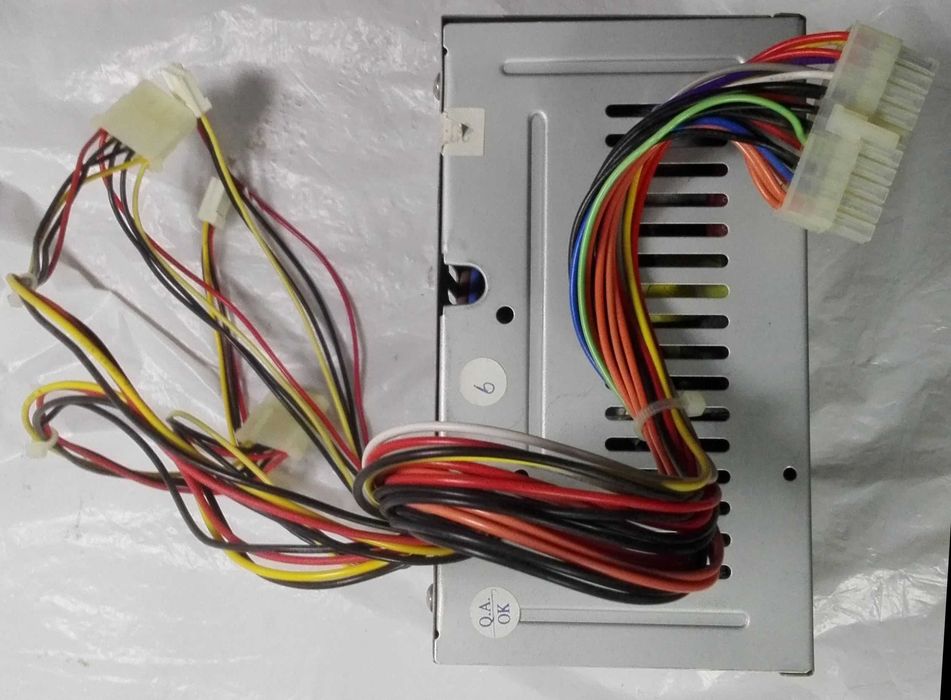 Fonte de alimentação LPD2-250W
