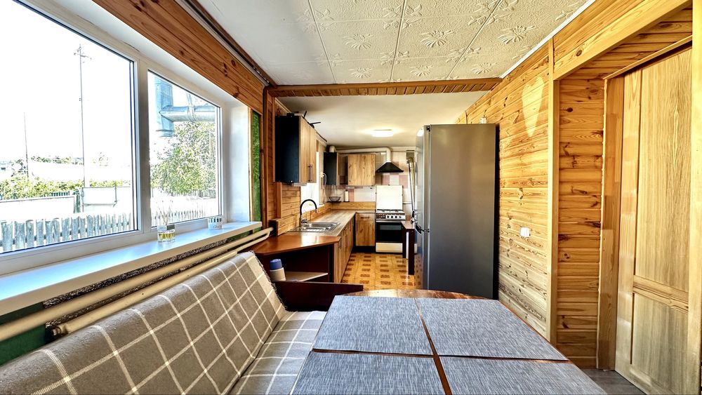 Продажа будинок з ремонтом, газове опалення, поряд з парком