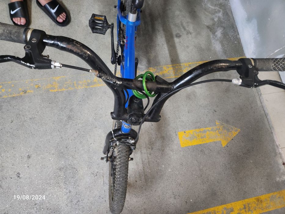 Bicicleta BMX azul