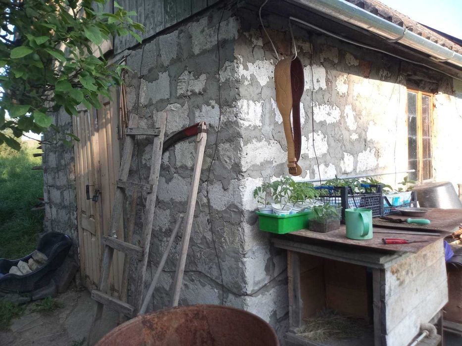 Продається будинок-господарство в Кам'янець-Подільському р-ні