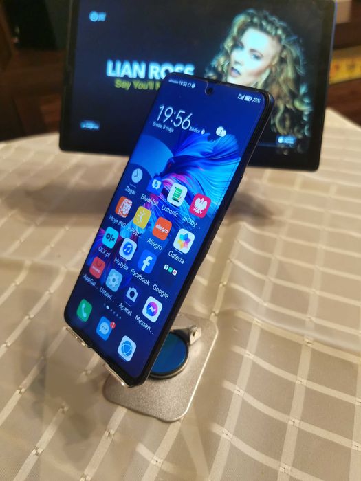Huawei Nova 9 SE z oryginalną ładowarką 66 W