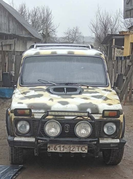 Продам автомобіль ніва
