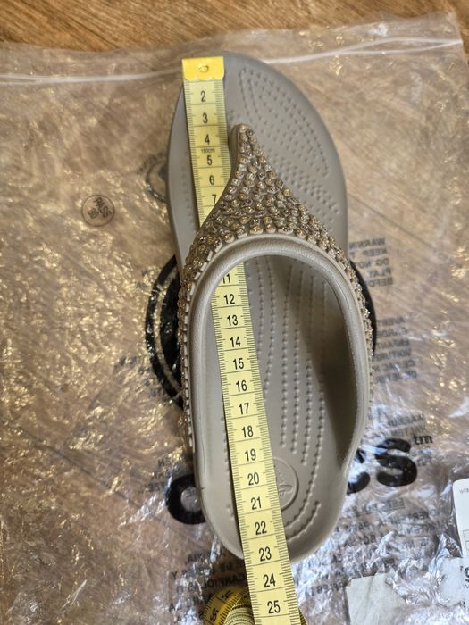 Шлепанцы, вьетнамки Crocs, р.w6