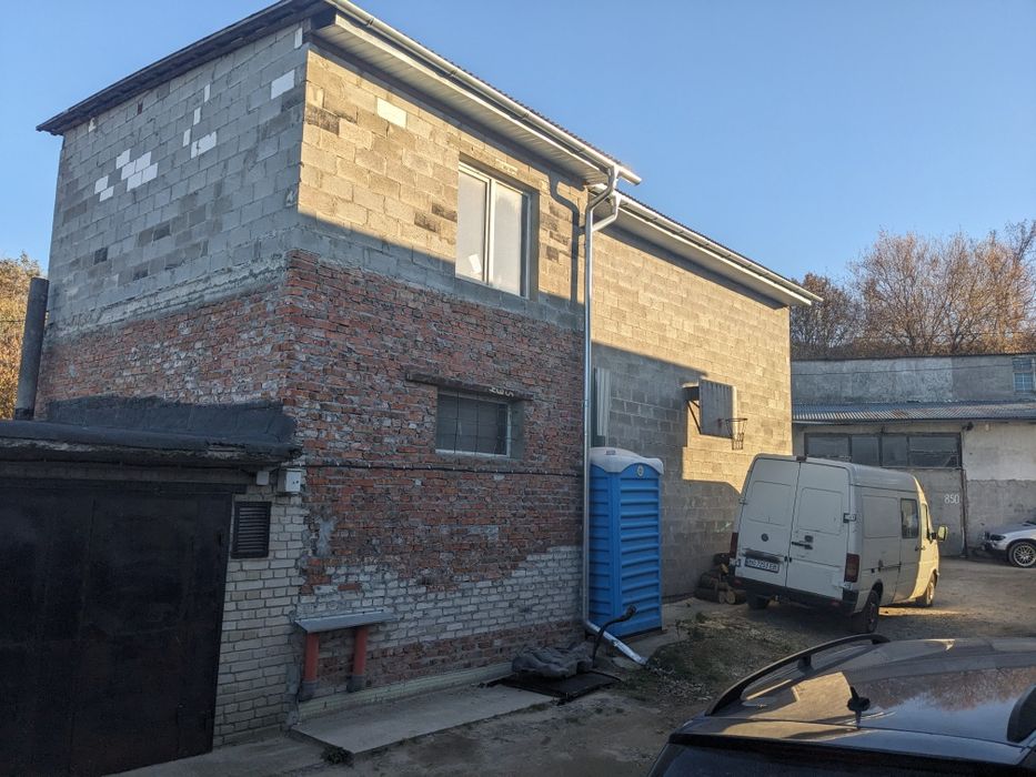 ПРОДАМ Гараж склад сто 2 поверха і пдвал  пещяний  кар'єр