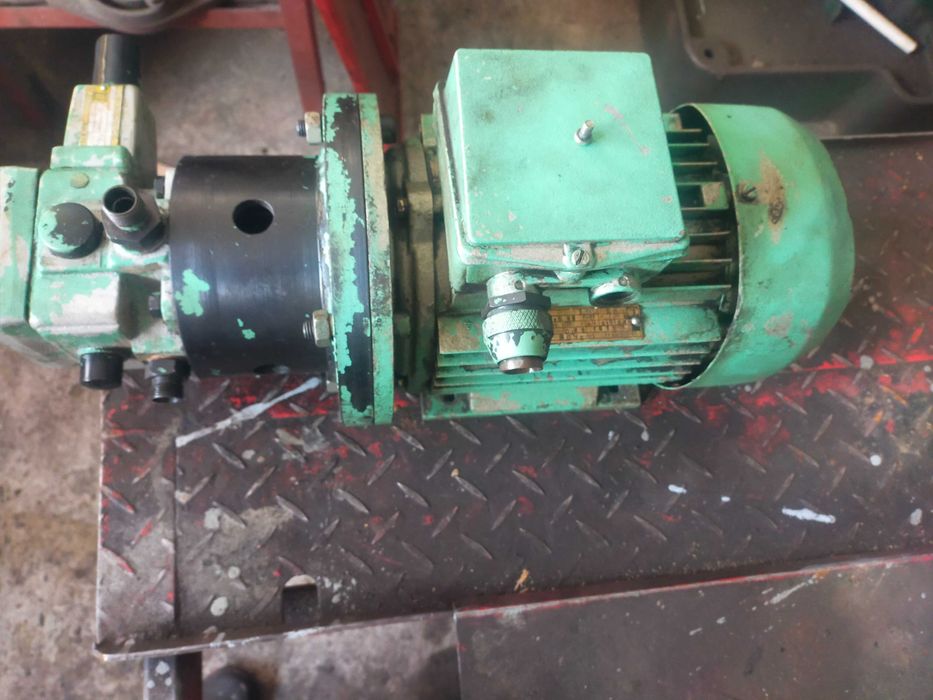 pompa hydrauliczna łopatkowa z silnikiem