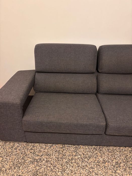 Sofá com Chaise long