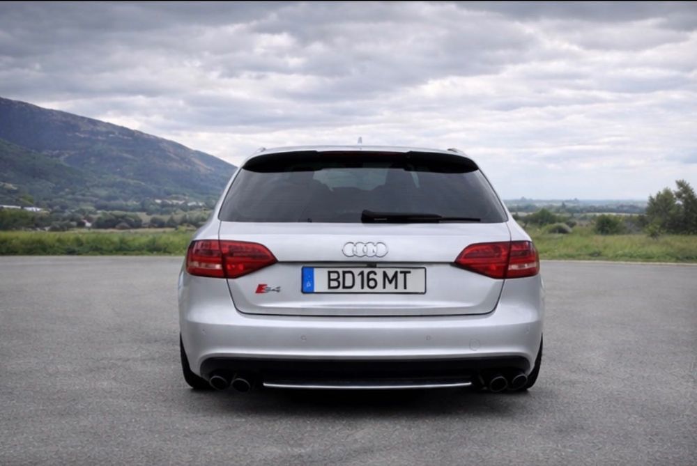 Audi S4 Avant 3.0 TFSi quattro S tronic