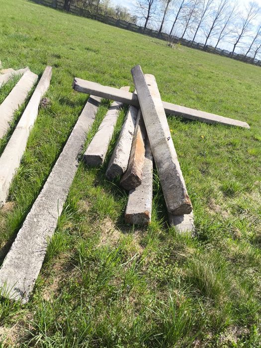 Продам залізобетонні стовпчики дов.4.2м.