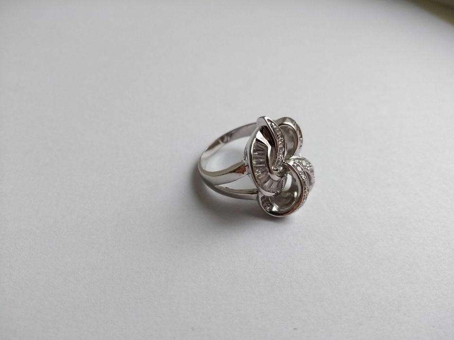 Кольцо из серебра 925 пробы