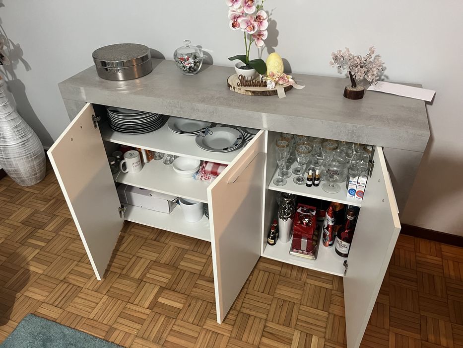 Sala completa de jantar