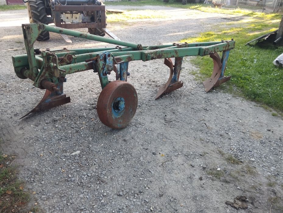 Sprzedam pług 4,5 skibowy
