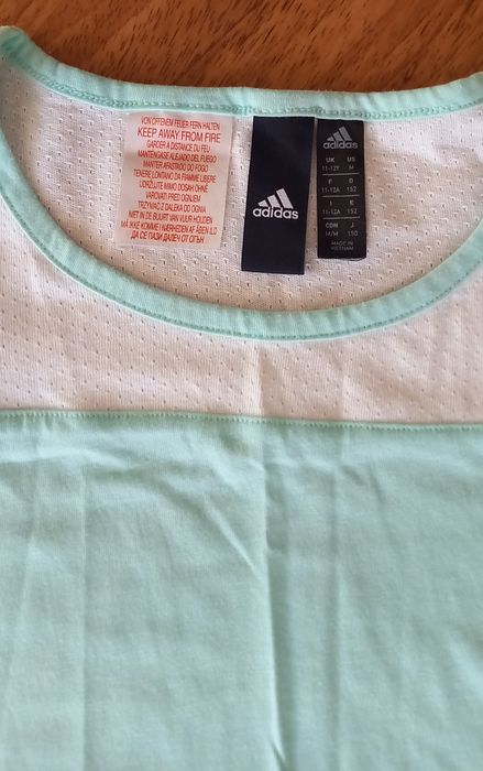 Женскуая   майка Adidas,S