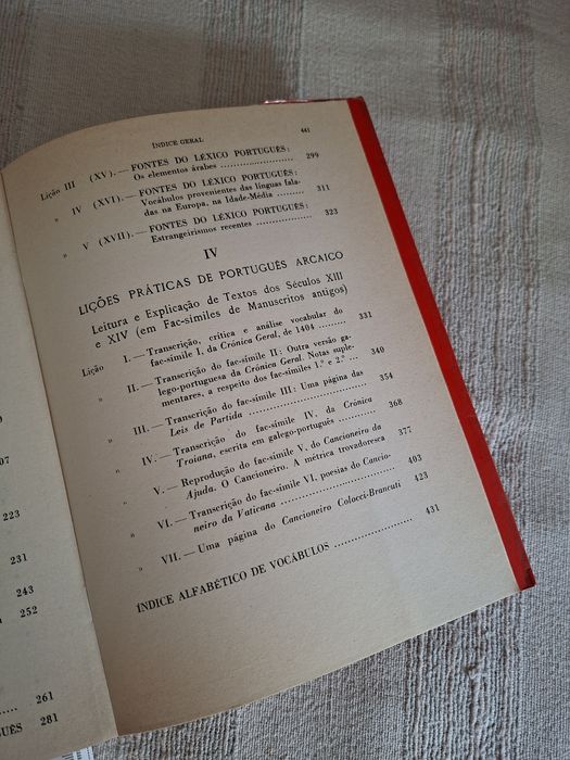 Lições de Filologia Portuguesa de Carolina Michaëlis de Vasconcelos