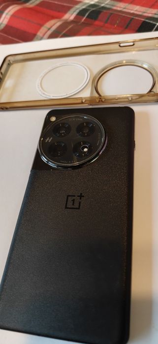 Oneplus 12 stan idealny 12GB 256GB wyświetlacz jak nowy Polecam