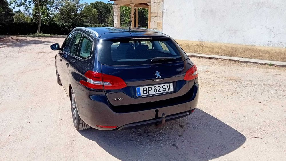 Peugeot 308 SW 1.2Puretech Allure de 130cv