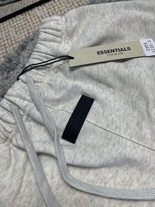 Шорти Essentials