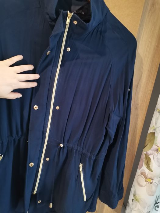 Śliczna pomaranczowa parka 42
