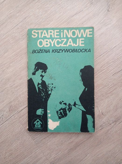 Stare i nowe obyczaje. Bożena Krzywobłocka
