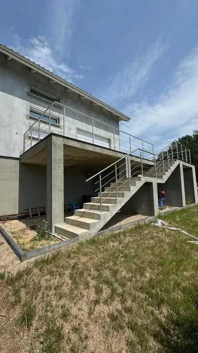 Balustrady nierdzewne, zabezpieczenia okienne