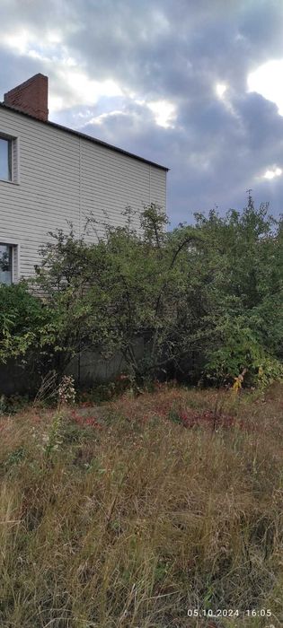 Продаж земельної ділянки.