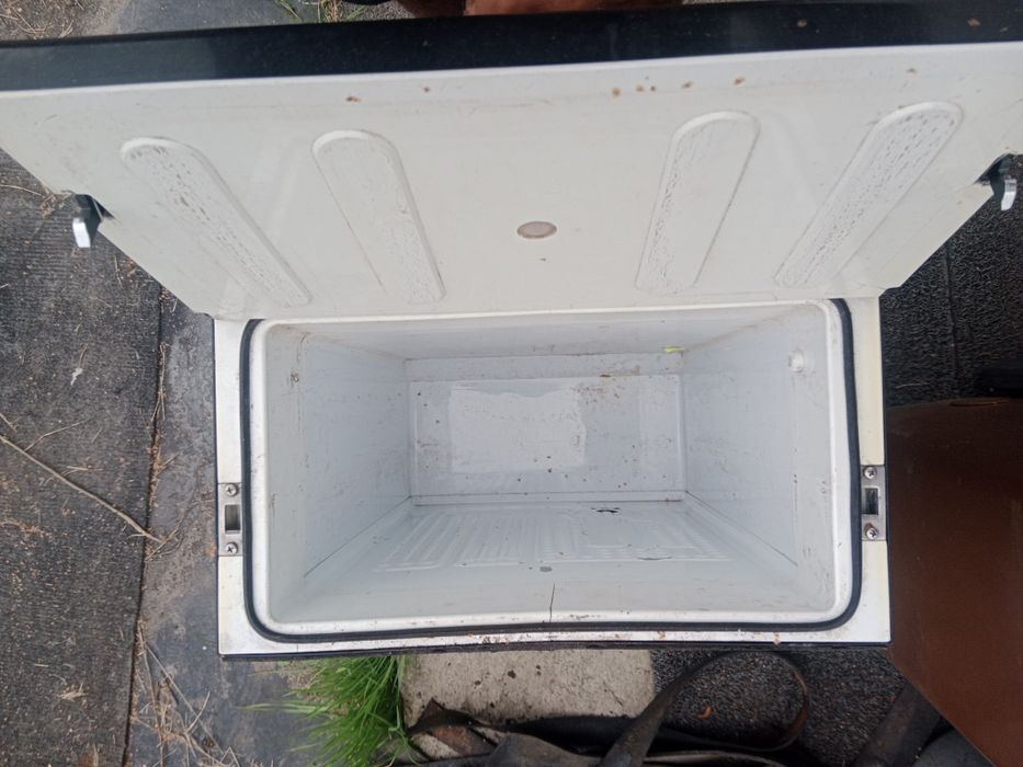 Lodówka daf 24 v pojemność 40 litrów