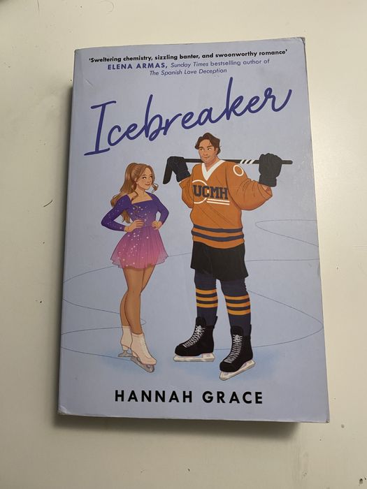 Livro Icebreaker de Hannah Grace