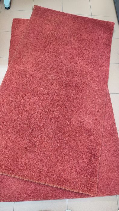 Conjunto lindíssimo composto por dois tapetes