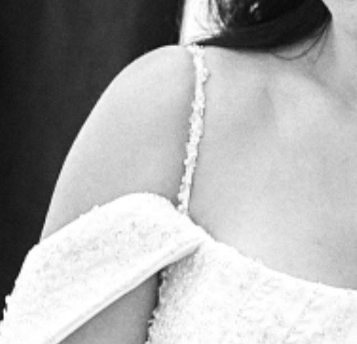 Весільна сукня.