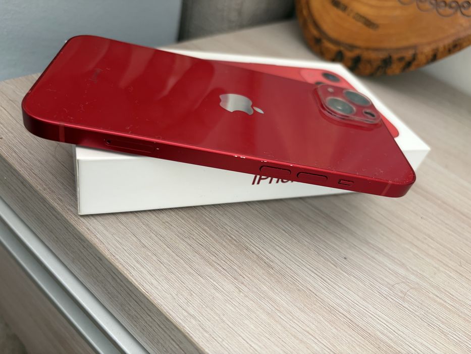 Iphone 13 Red color