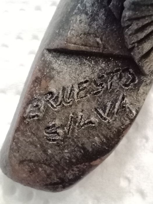 Crucifixo do escultor poeta Ernesto Silva nascido em 1938 em Alzezur