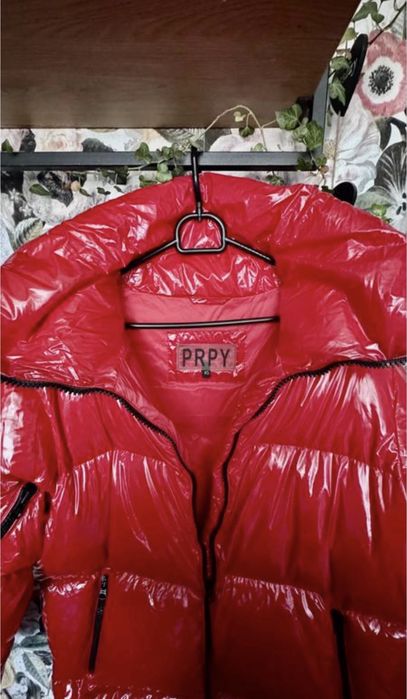 Стильний жіночий пуховик PRPY