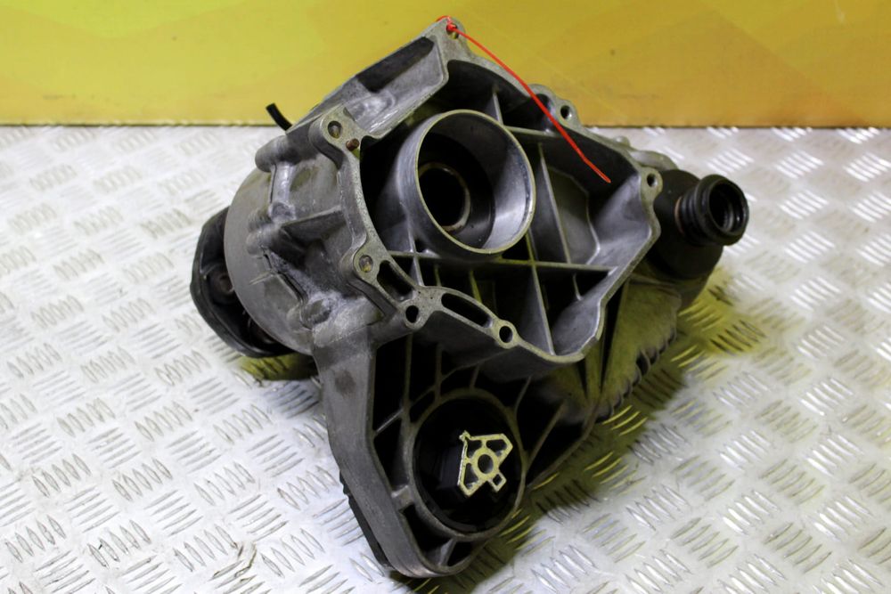 Роздатка 4.4 BMW X5 E70 Роздавальна коробка 4.4i БМВ Х5 Е70