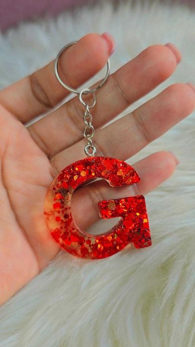 Porta-chaves de letras em resina. Preço especial para revendedoras
