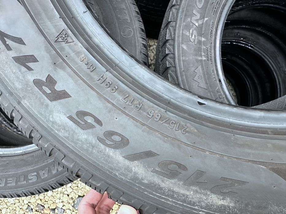 1xopona zimowa PIRELLI Scorpion winter w roz 215/65 R17 - SEAL INSIDE