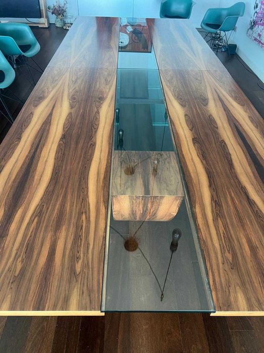 Mesa de jantar madeira maciça e vidro