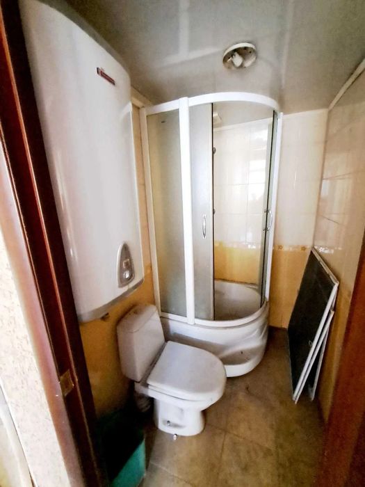 Продам 2-о к/к можливо під офіс в центрі по вул.Тимірязєва.