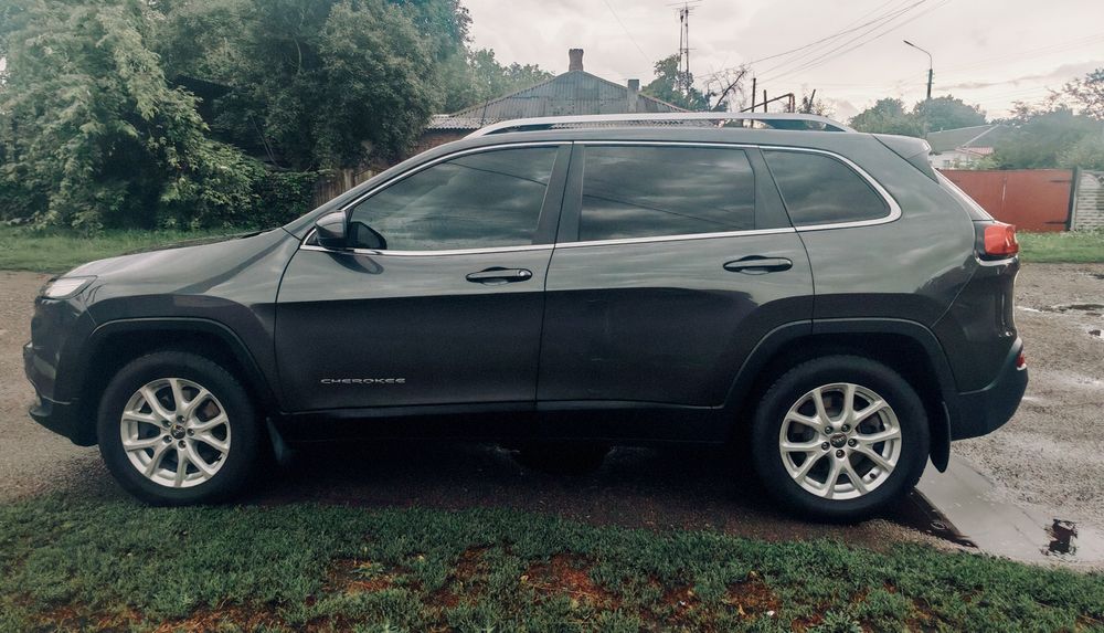 Jeep Cherokee KL  4*4   latitude 2016  ТЕРМІНОВИЙ ПРОДАЖ