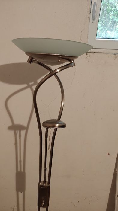 Żyrandol oraz lampę stojącą tanio sprzedam
