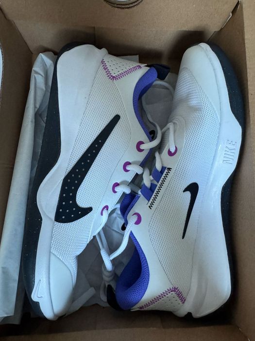 Nowe sneakersy Nike Omni Multi-Court GS białe niebieskie 39
