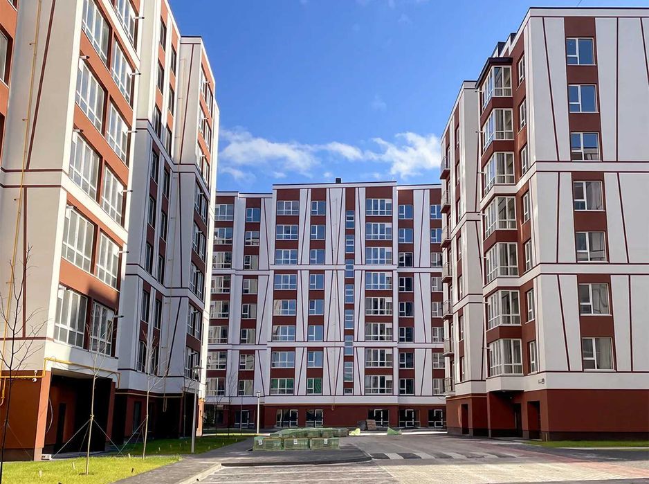 ТЕРМІНОВО! Видова двокімнатна квартира з ремонтом