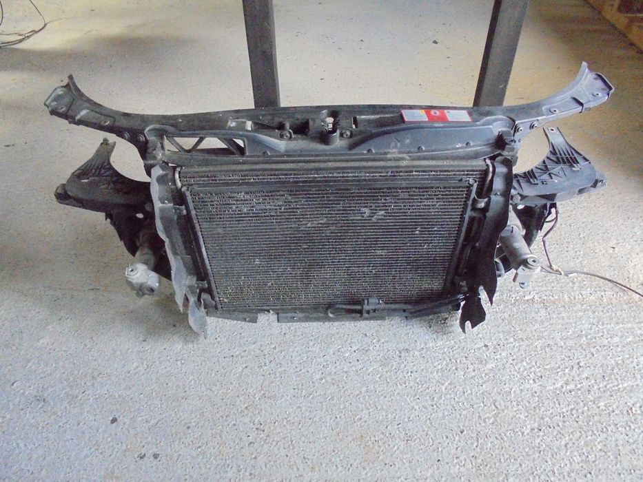 AUDI A4 B6   Pas przedni kompletny 2.0 ALT automat