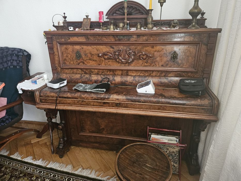 Zabytkowe Pianino August Dassel