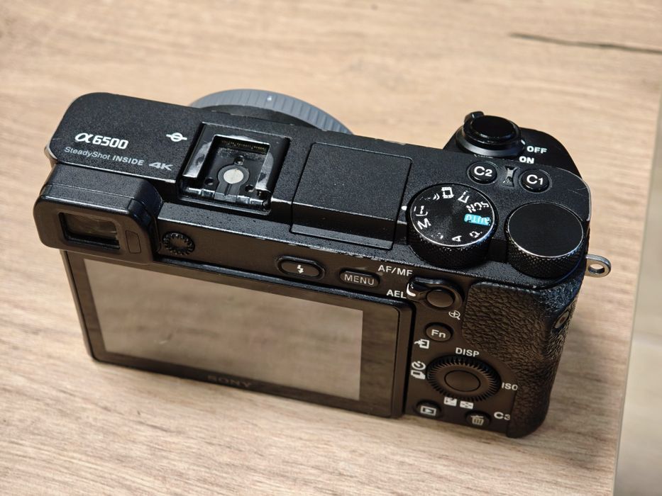 Aparat Sony A6500 body + bateria