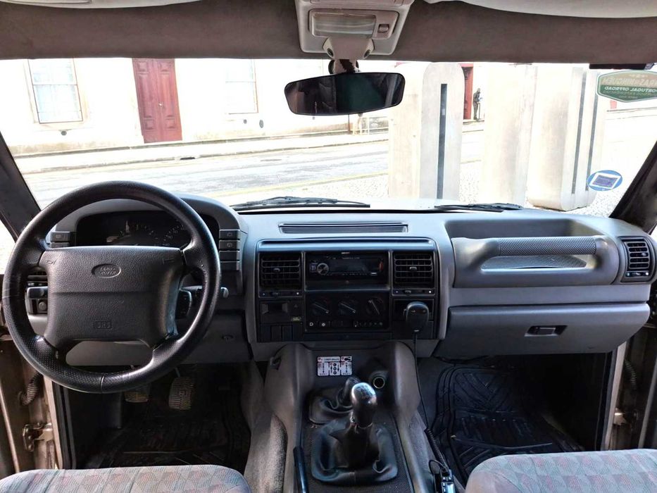 Discovery TDI 300, 5 portas e 7 lugares
