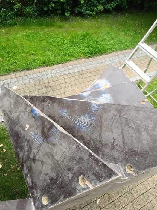 Schody sosnowe zabiegowe do renowacji lub przerobienia lewe