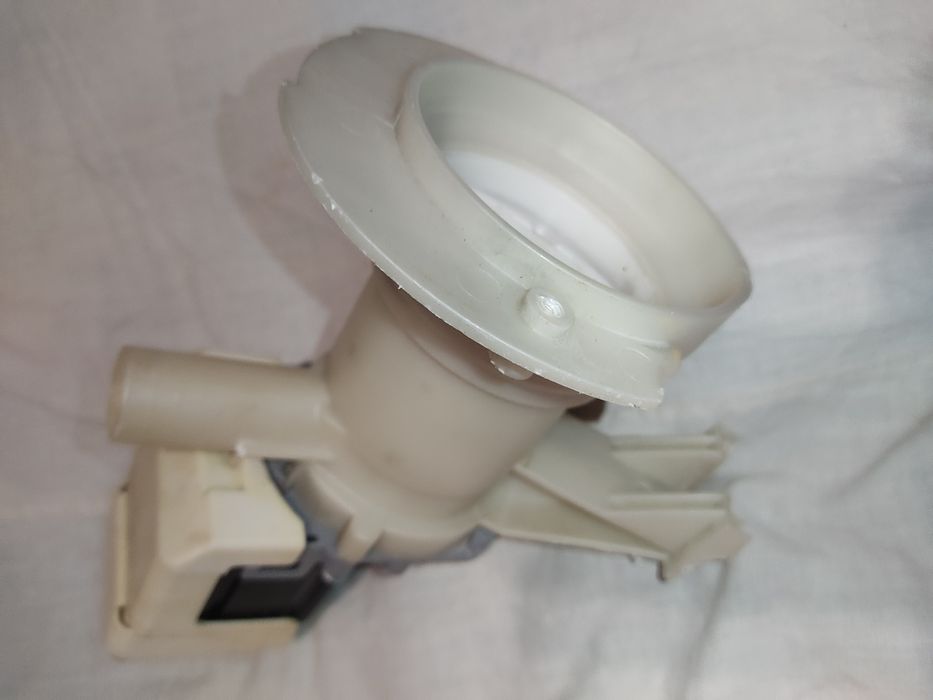 Перекачующий насос пральної машини